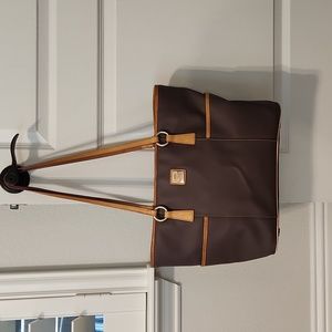 Dooney & Bourke Pebble Grain Large Tote